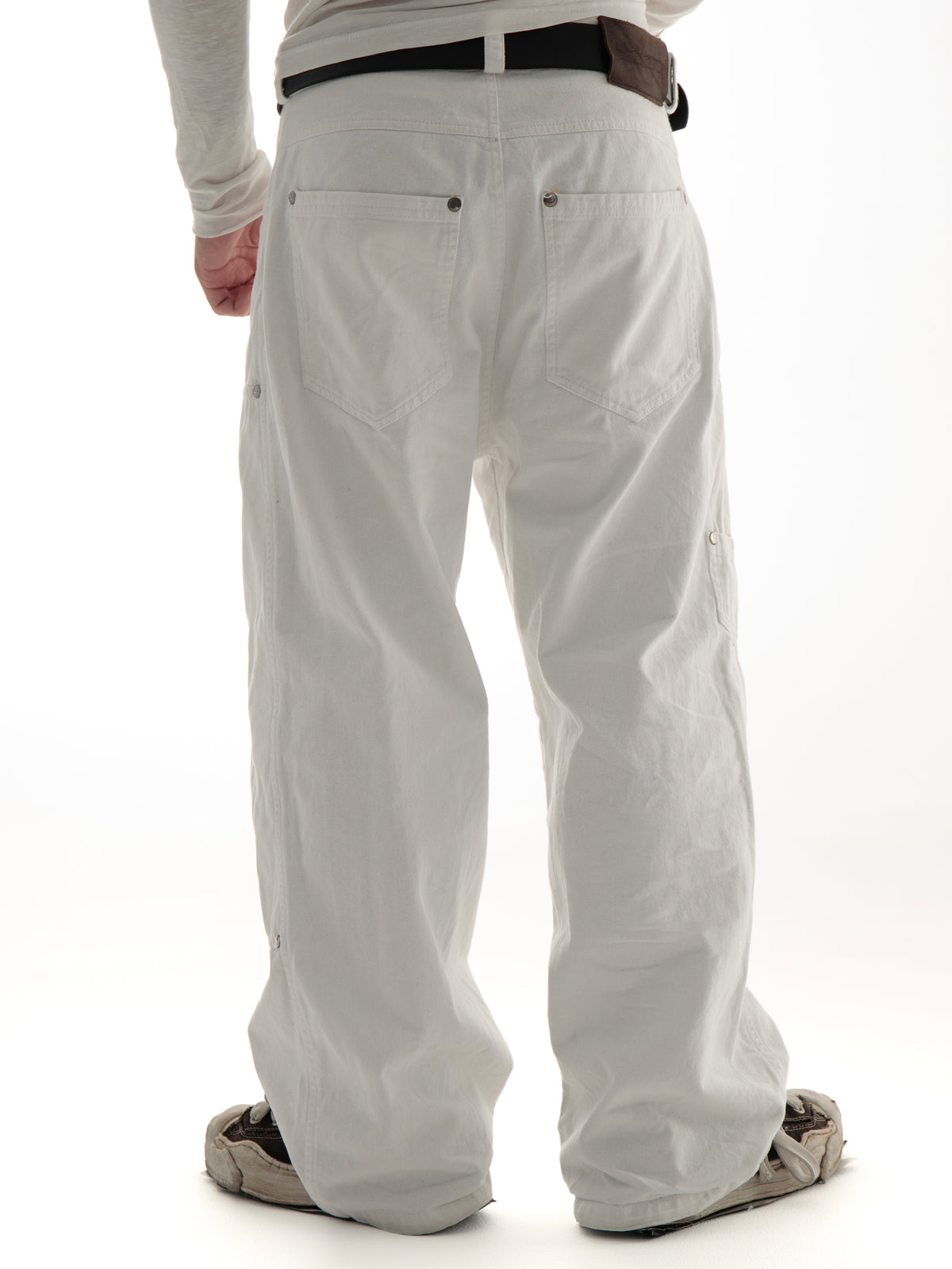 “uniform” jeans white