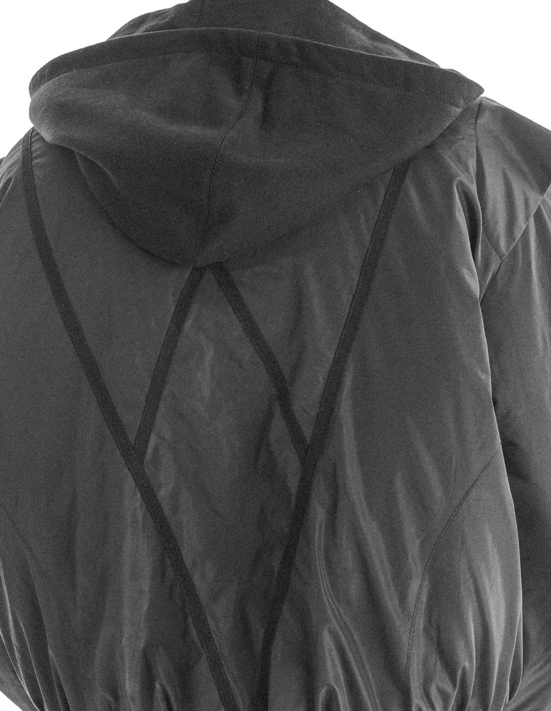 Twill tape logo on the bomber back